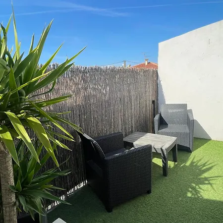A 400 M Confort Terrasse Clim Parking Apartment *